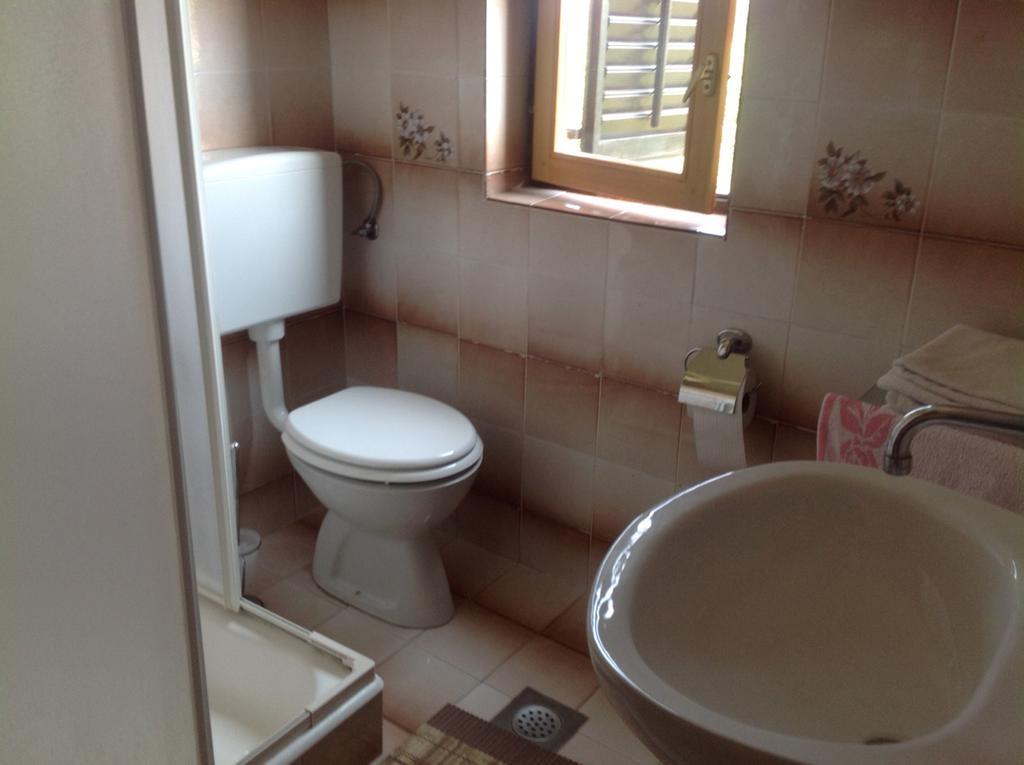 Apartments Radulovic Biograd Na Moru Værelse billede